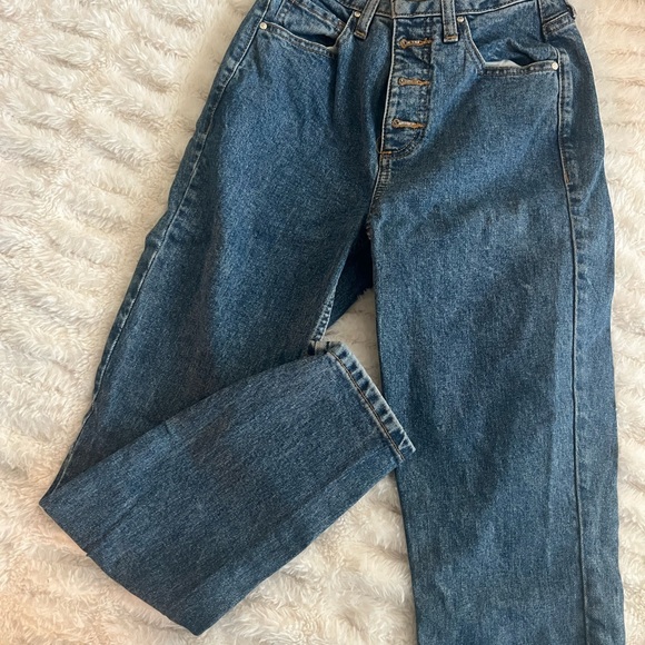 GUESS Jeans - Picture 2 of 2